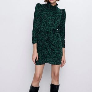 Zara Green Floral Mini Dress with Puff Shoulder Size Medium